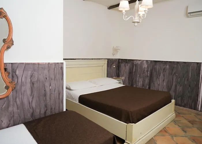 Old Bed & Breakfast 4*