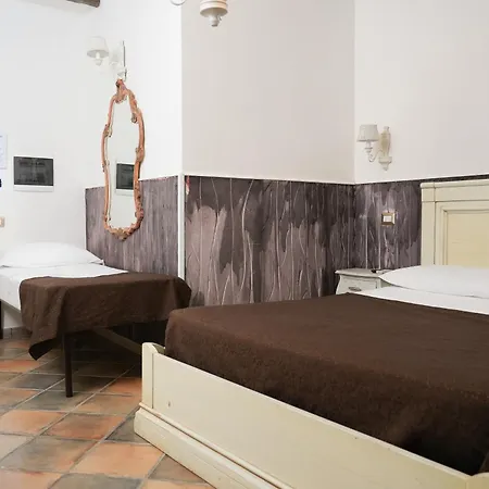 Bed and breakfast Old 4*